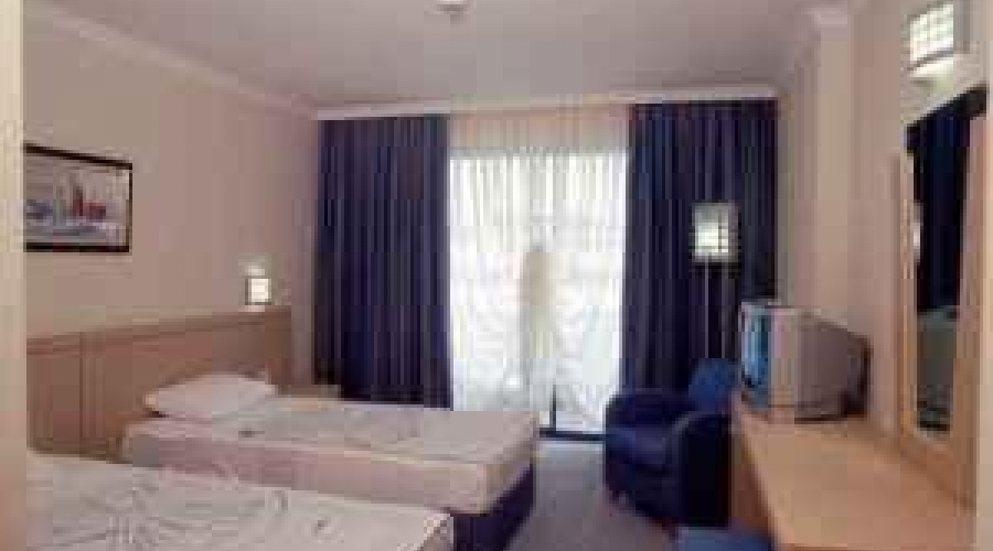 CATAMARAN RESORT HOTEL