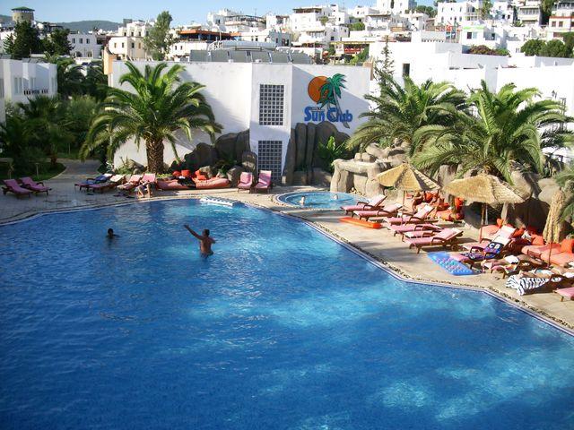 SUN CLUB HOTEL