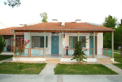 KUŞTUR CLUB HOLİDAY VİLLAGE