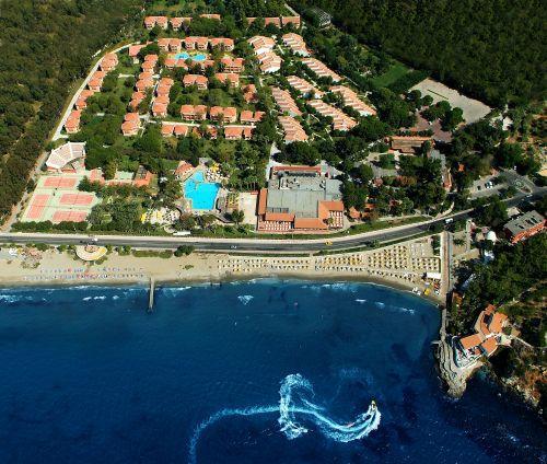 KUŞTUR CLUB HOLİDAY VİLLAGE