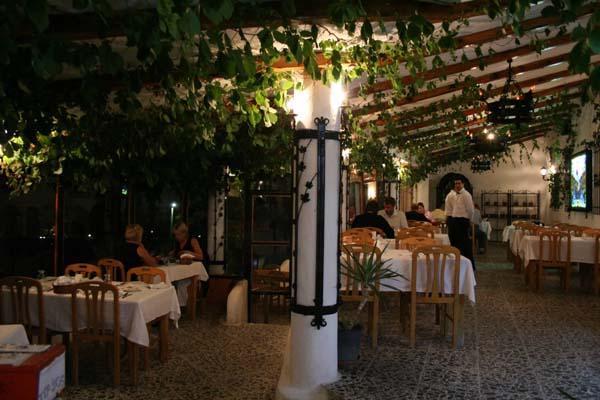 KUŞTUR CLUB HOLİDAY VİLLAGE