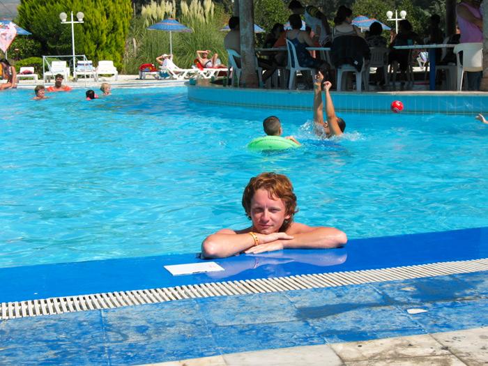 ATLANTiQUE HOLiDAY CLUB