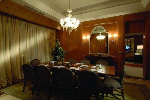 CALiSTA LUXURY RESORT