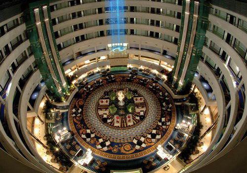 CALiSTA LUXURY RESORT