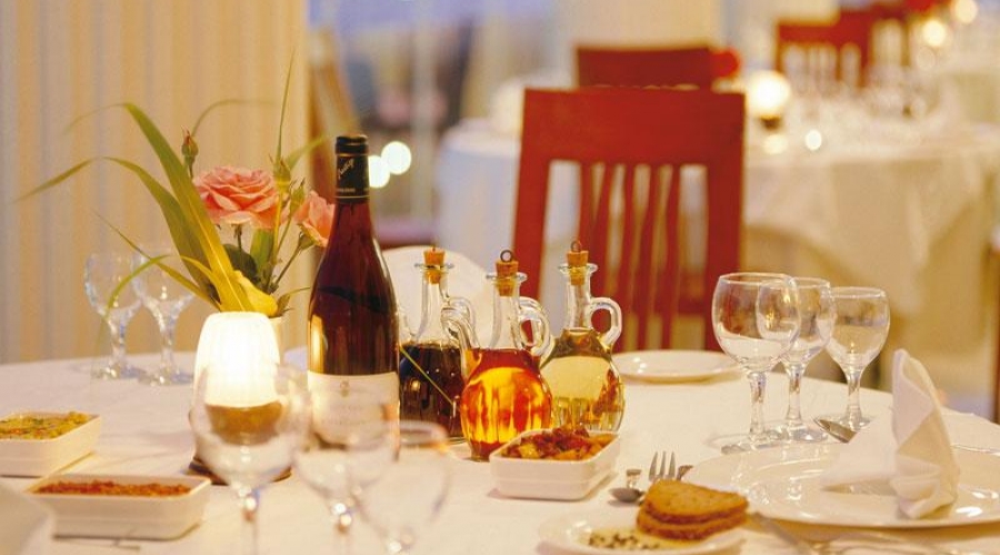 VICTORIA CLUB RESORT HOTEL