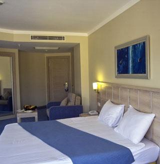 THE MAXIM RESORT HOTEL