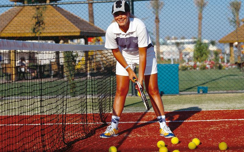 VICTORIA CLUB RESORT HOTEL