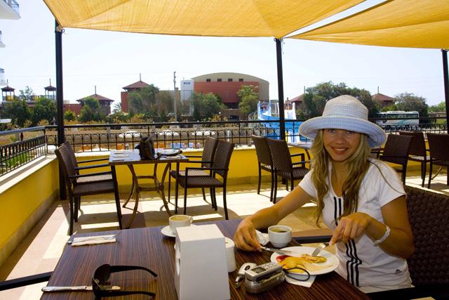 LOCEANICA BEACH RESORT