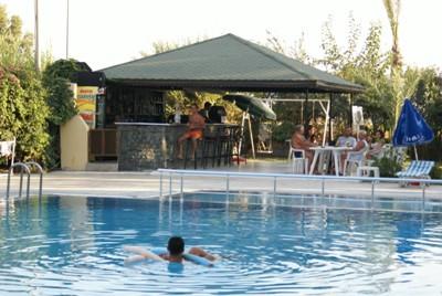 HAPPY DREAMS BEACH HOTEL