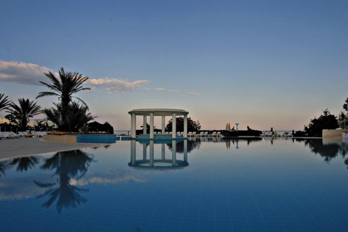 MAJESTY MIRAGE PARK RESORT